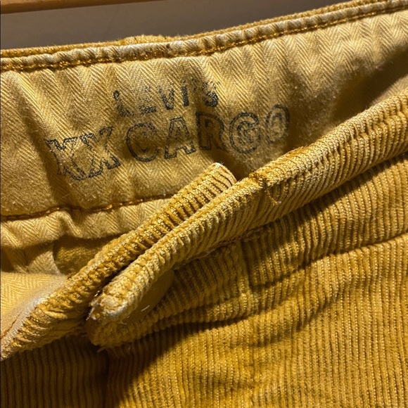 Levi’s corduroy pants - Picture 5 of 8